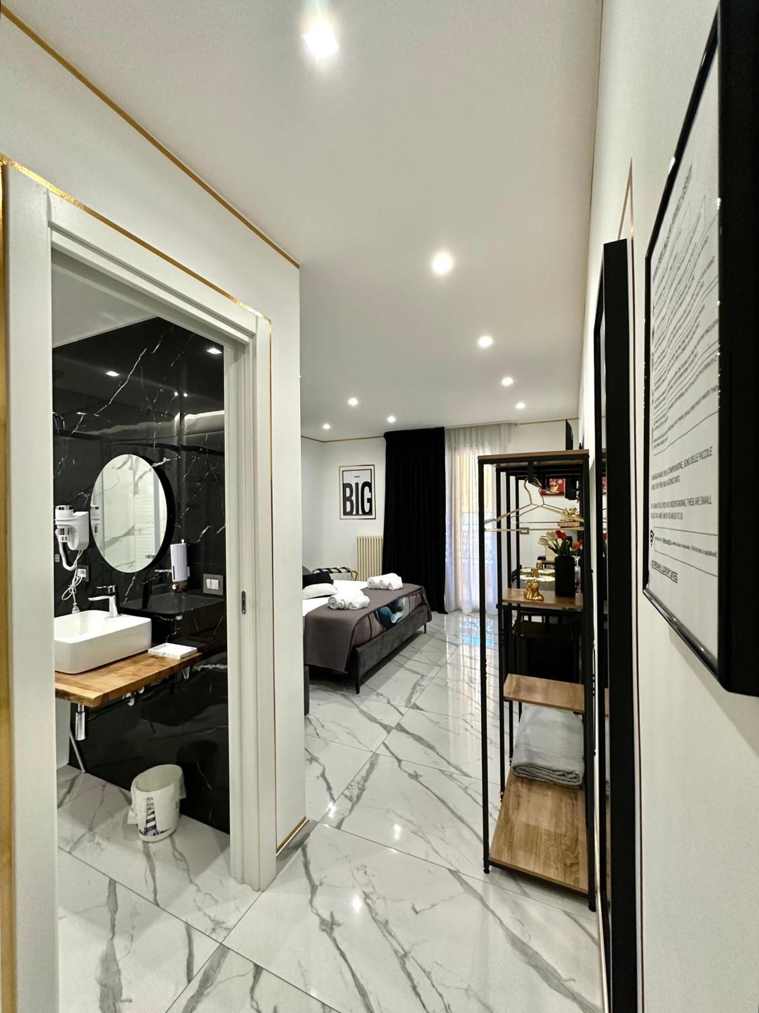 Oltremare Appartement Bari Buitenkant foto